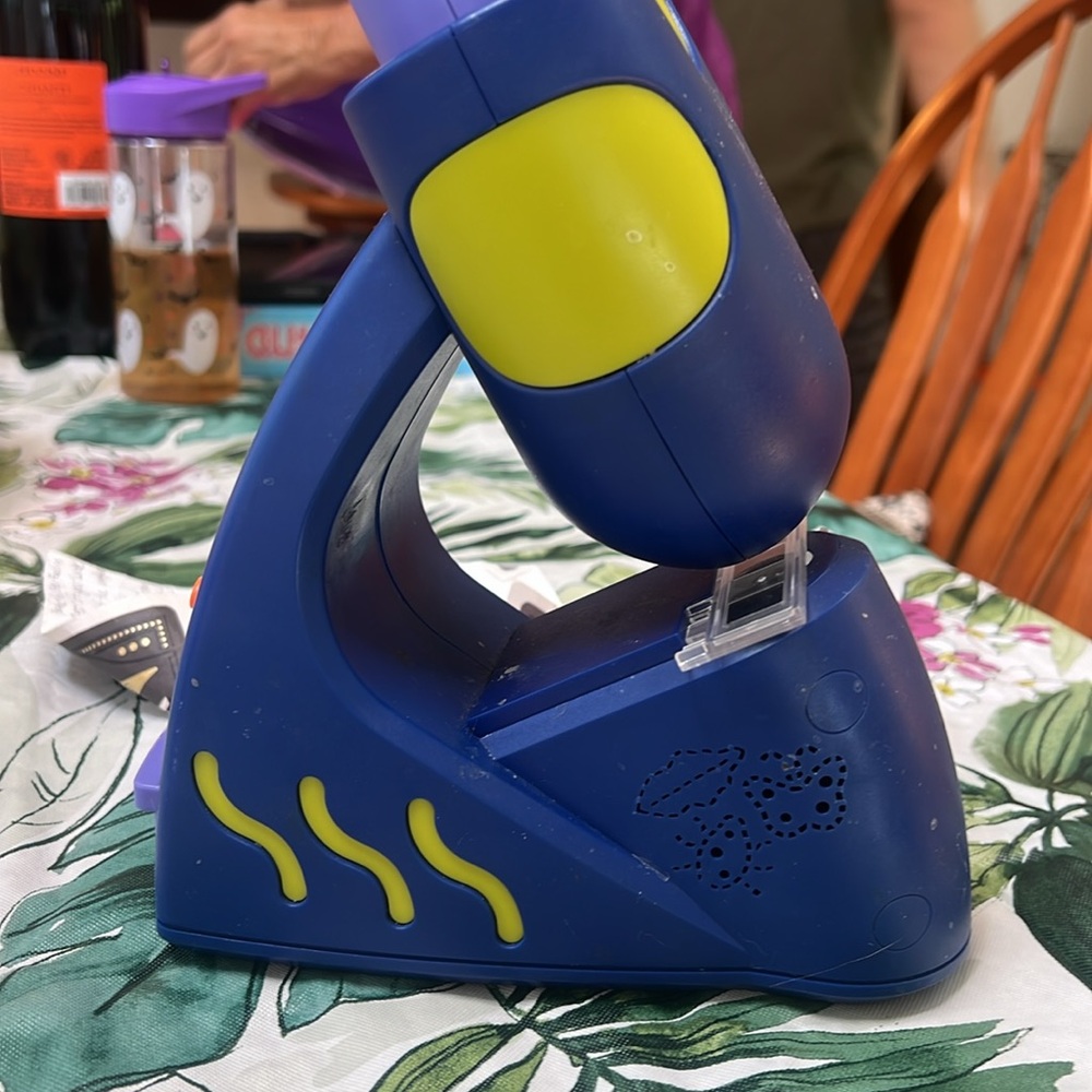 Microscope - Picture 3 of 4